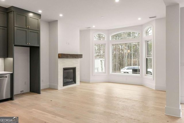 11859 Serenbe Lane, Chattahoochee Hills, GA 30268