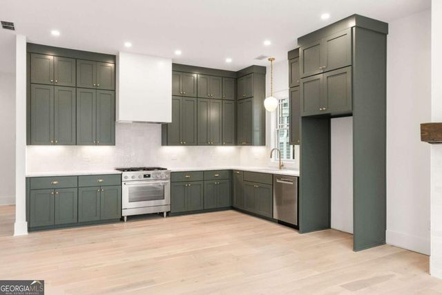 11859 Serenbe Lane, Chattahoochee Hills, GA 30268