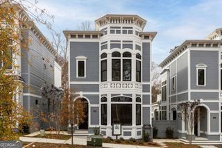 11859 Serenbe Lane, Chattahoochee Hills, GA 30268