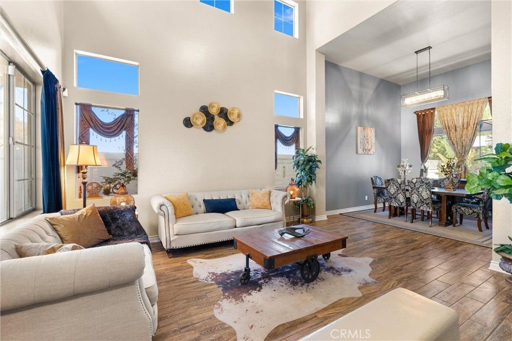 Image 3 of property listing at 29200 Sandpiper Drive, Lake Elsinore, CA 92530