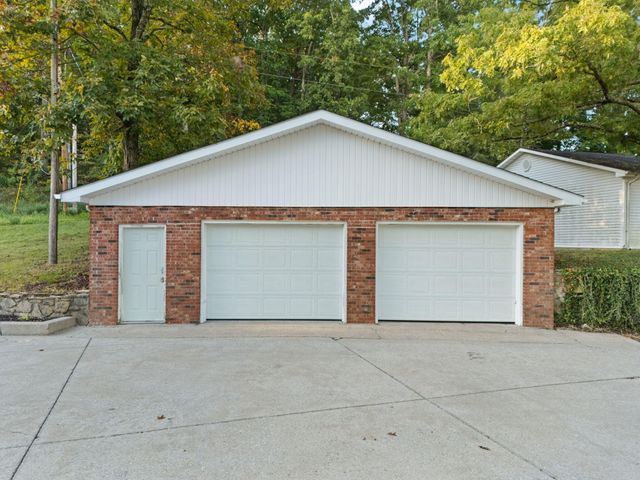 89 Big Windy Lane, Dunnville, KY 42528