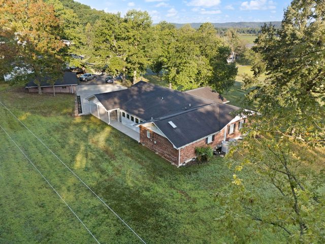 89 Big Windy Lane, Dunnville, KY 42528