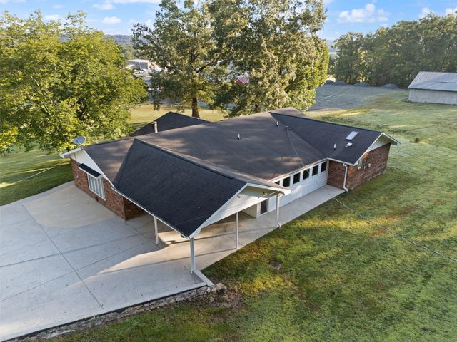 89 Big Windy Lane, Dunnville, KY 42528