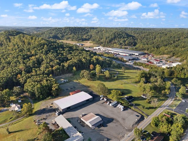 89 Big Windy Lane, Dunnville, KY 42528