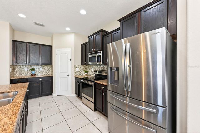 4062 BROOKSHIRE CIRCLE, Eustis, FL 32736
