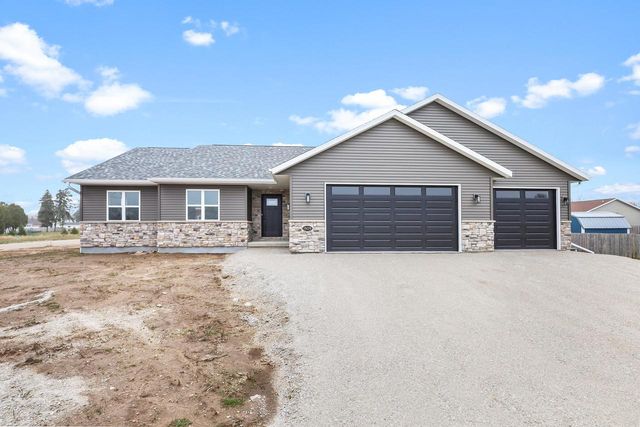 1909 Summit STREET, Manitowoc, WI 54220