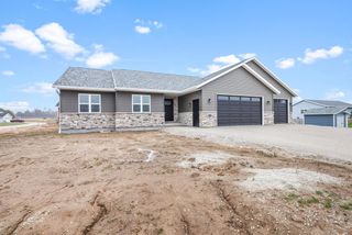 1909 Summit STREET, Manitowoc, WI 54220