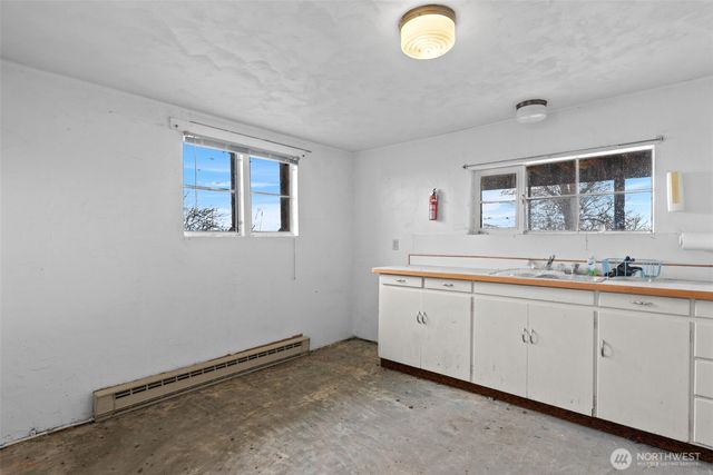 5099 E Road NW, Ephrata, WA 98823