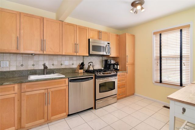 163 Carrollwood Drive, Tarrytown, NY 10591