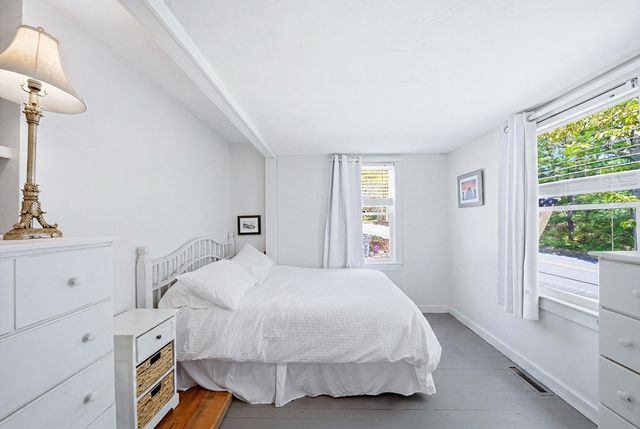 83 Valley Road, Plymouth, MA 02360
