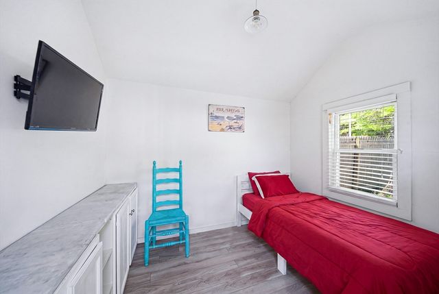 83 Valley Road, Plymouth, MA 02360