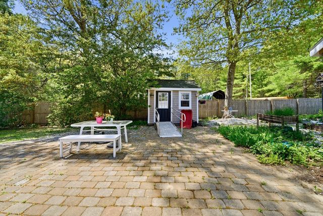 83 Valley Road, Plymouth, MA 02360