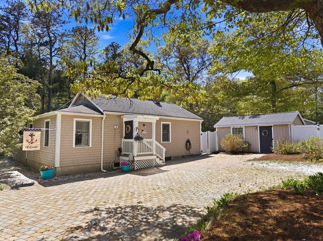 83 Valley Road, Plymouth, MA 02360