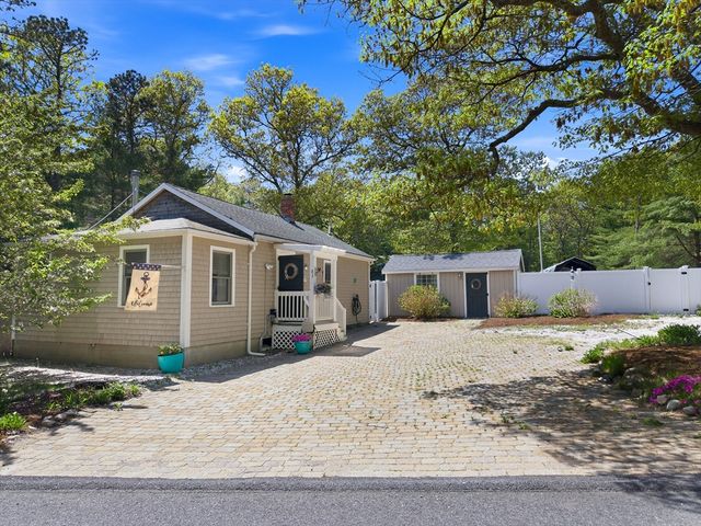 83 Valley Road, Plymouth, MA 02360