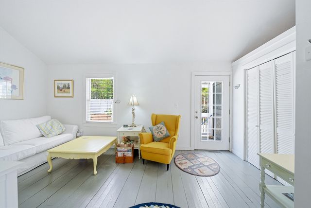 83 Valley Road, Plymouth, MA 02360