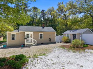 83 Valley Road, Plymouth, MA 02360