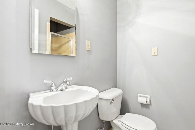 2705 Riedling Dr APT 7, Louisville, KY 40206