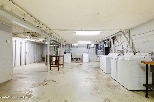 2705 Riedling Dr APT 7, Louisville, KY 40206