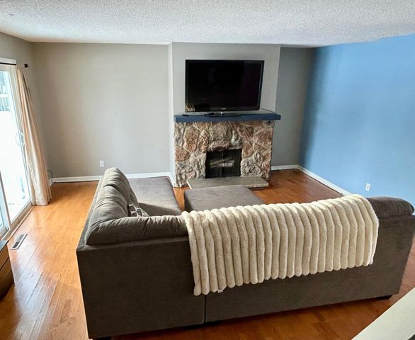 708 Heritage Way, Farmington, MN 55024