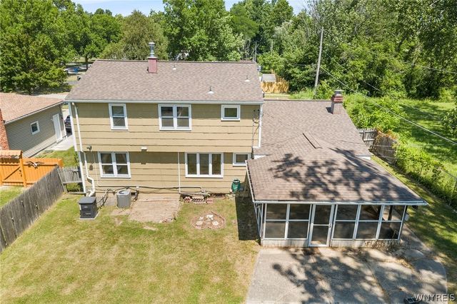 137 Christine Drive, Amherst, NY 14228