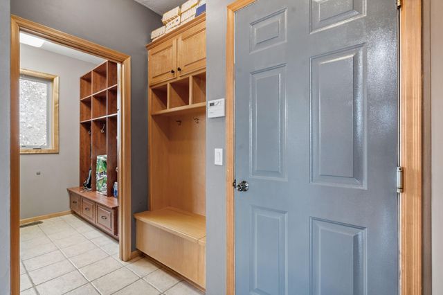 535 Majestic Oaks Court, Eagan, MN 55123