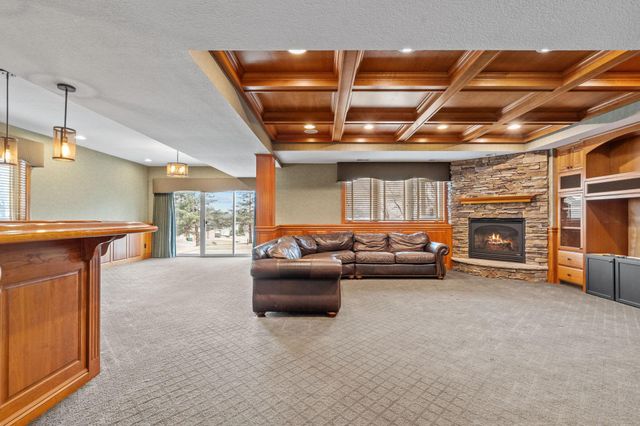 535 Majestic Oaks Court, Eagan, MN 55123