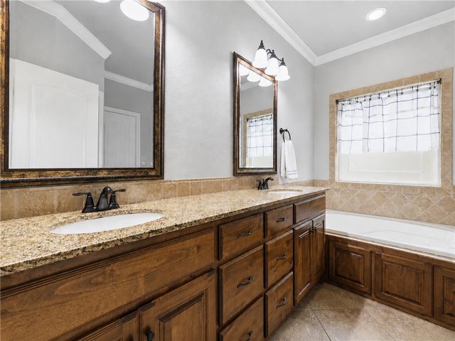 8367 Windsong Lane, Bentonville, AR 72713