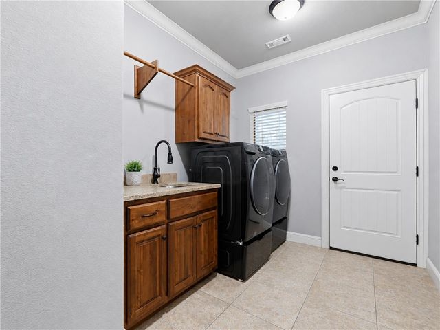 8367 Windsong Lane, Bentonville, AR 72713