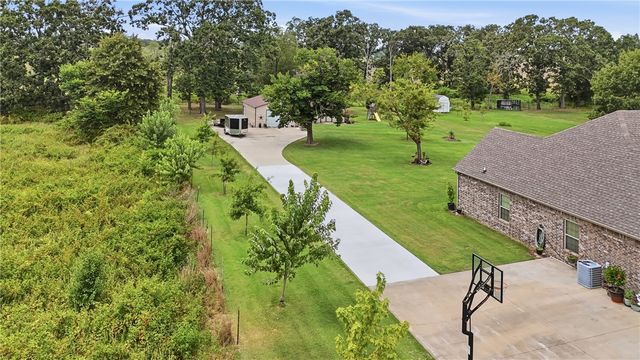 8367 Windsong Lane, Bentonville, AR 72713