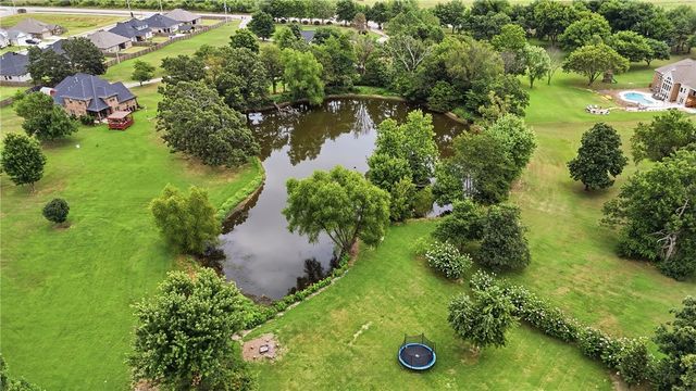 8367 Windsong Lane, Bentonville, AR 72713