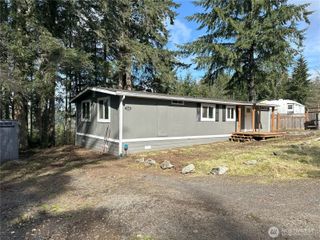 1040 NE Larson Boulevard, Belfair, WA 98528