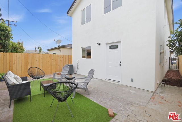 2650 E Dominguez Street, Long Beach, CA 90810