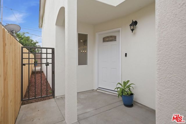 2650 E Dominguez Street, Long Beach, CA 90810
