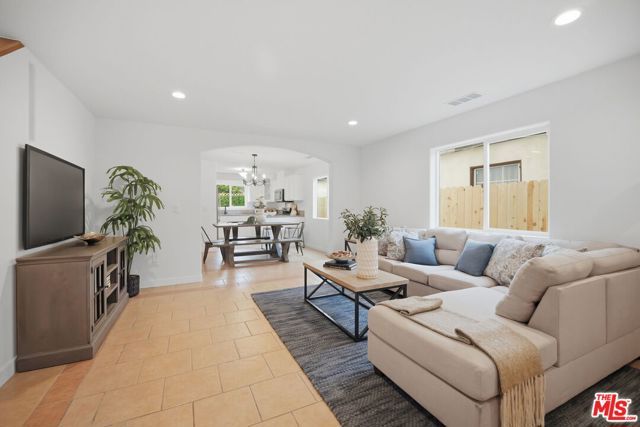 2650 E Dominguez Street, Long Beach, CA 90810