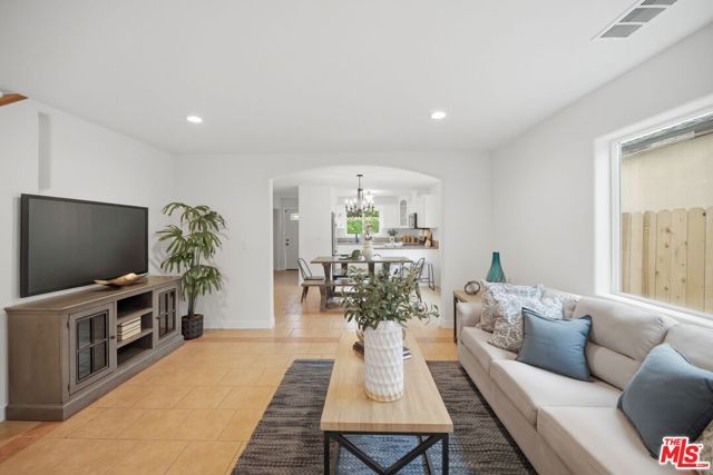 2650 E Dominguez Street, Long Beach, CA 90810