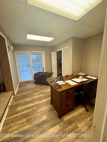 2505 W Michigan Avenue, Lansing, MI 48917