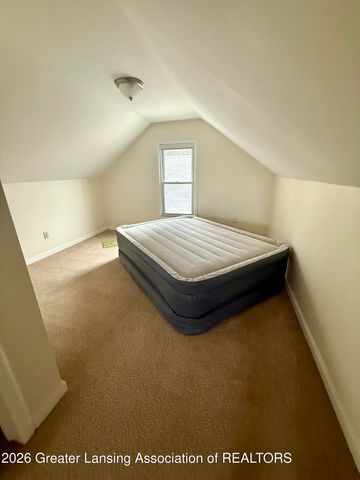 2505 W Michigan Avenue, Lansing, MI 48917