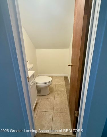 2505 W Michigan Avenue, Lansing, MI 48917