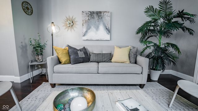 2407 N Capitol Avenue, Indianapolis, IN 46208