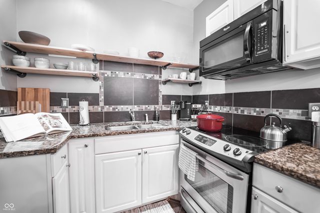 2407 N Capitol Avenue, Indianapolis, IN 46208