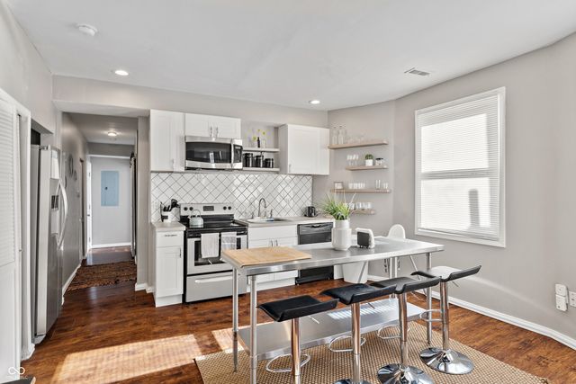 2407 N Capitol Avenue, Indianapolis, IN 46208