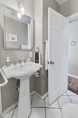 2407 N Capitol Avenue, Indianapolis, IN 46208