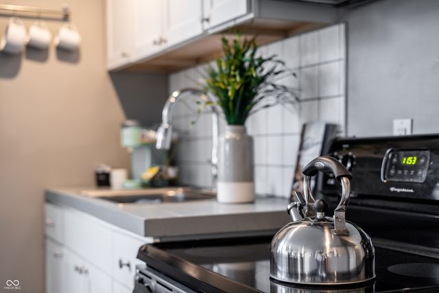 2407 N Capitol Avenue, Indianapolis, IN 46208