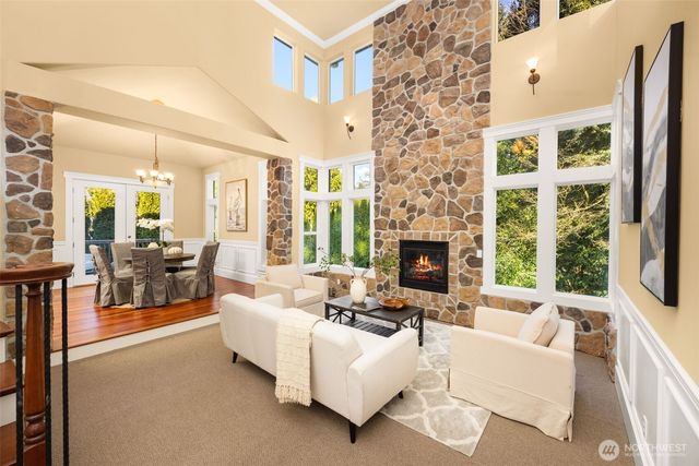 18638 92nd Avenue NE, Bothell, WA 98011