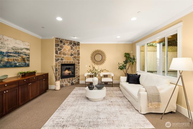 18638 92nd Avenue NE, Bothell, WA 98011