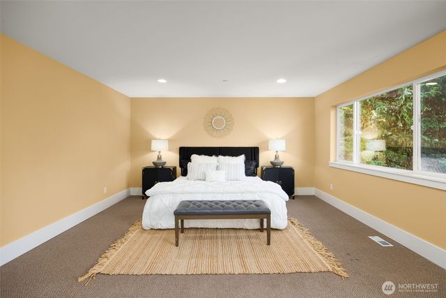 18638 92nd Avenue NE, Bothell, WA 98011