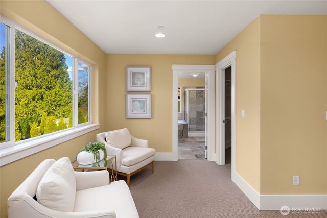 18638 92nd Avenue NE, Bothell, WA 98011