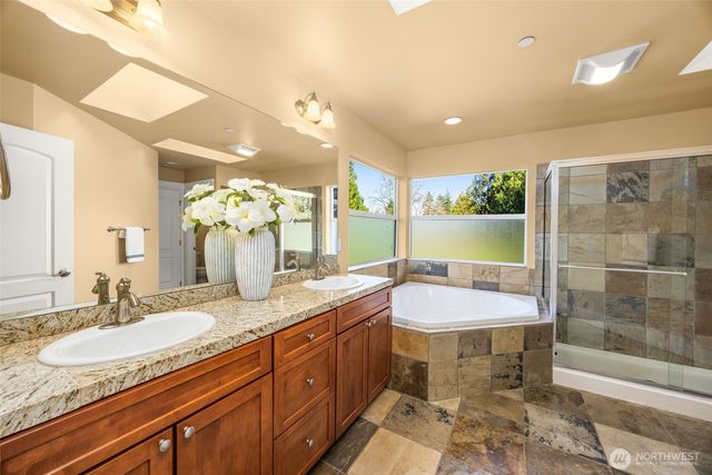 18638 92nd Avenue NE, Bothell, WA 98011