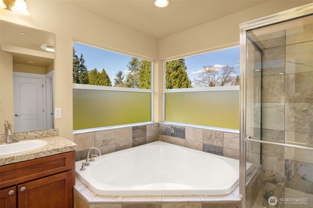 18638 92nd Avenue NE, Bothell, WA 98011