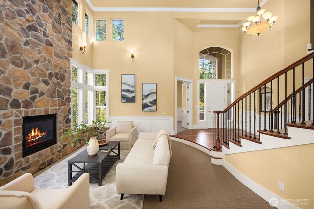 18638 92nd Avenue NE, Bothell, WA 98011